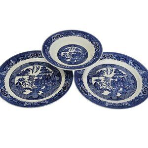 Royal USA Blue Willow Dinner Plates Salad Bowl lot Ironstone transferware Chinoi